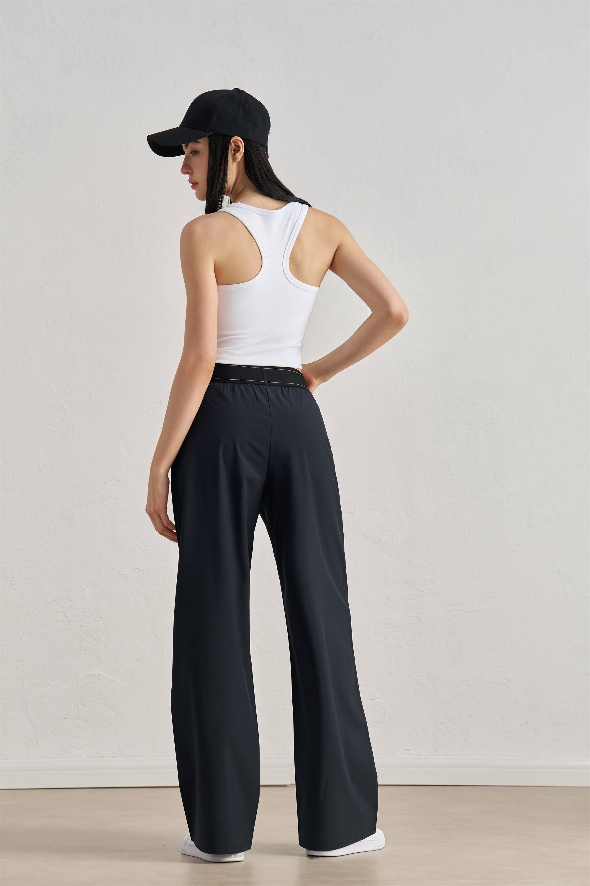 91thelabel – wholesale Athletic top – Women′s – June Color Contrast Racer Back Active Top13