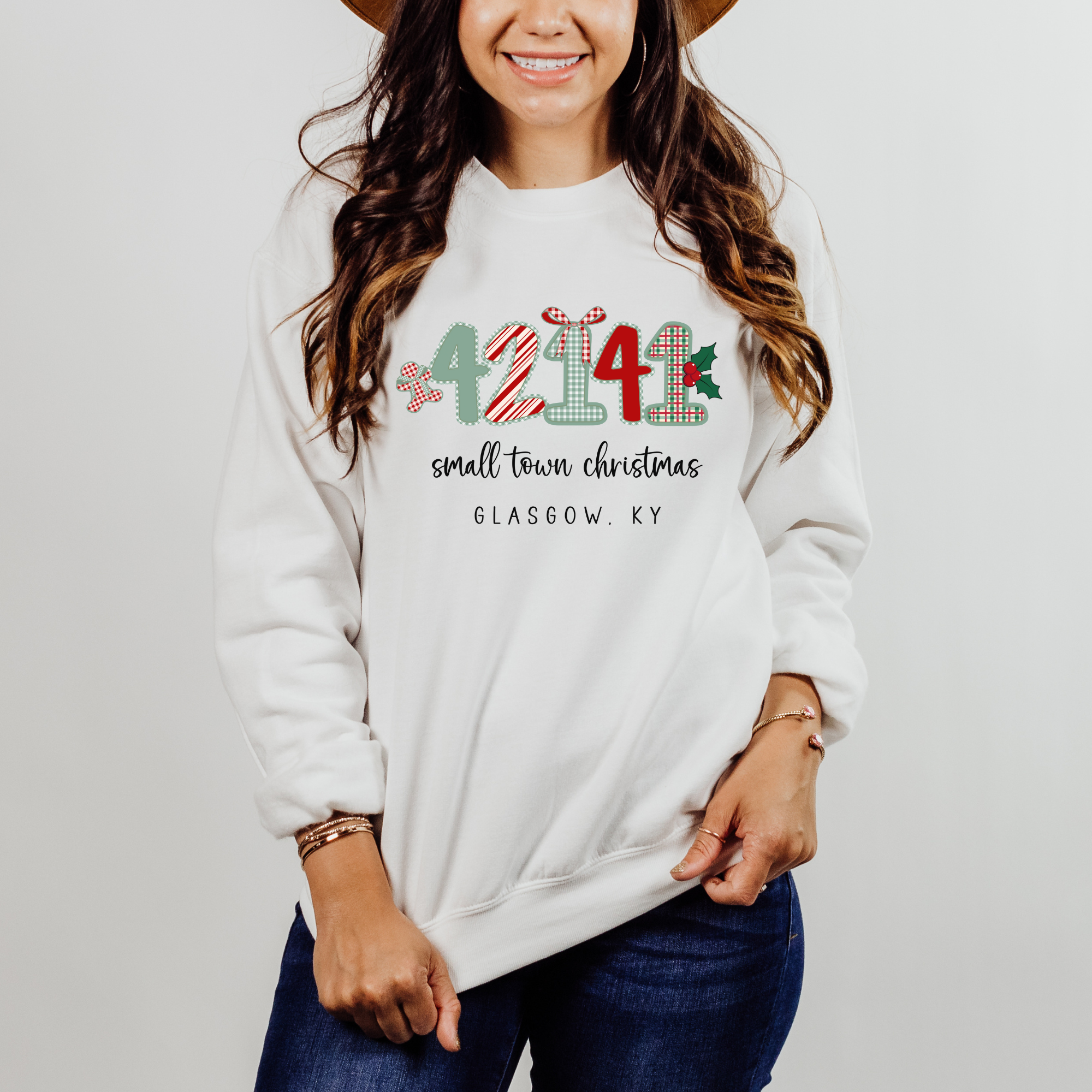 Scripted Pearl - Vente Sweat-shirt à imprimés – femme - Sweatshirt de Noël personnalisé avec graphique de petite ville.9
