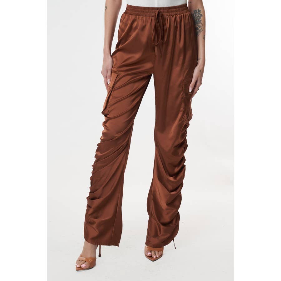 CEFIAN FASHION – wholesale Byxor - Dam – Smokeshow cargo-byxor i satin med hög midja12