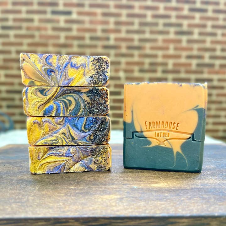 Pegadas Assombradas - Sabonete de Leite de Cabra por atacado de Farmhouse Lather