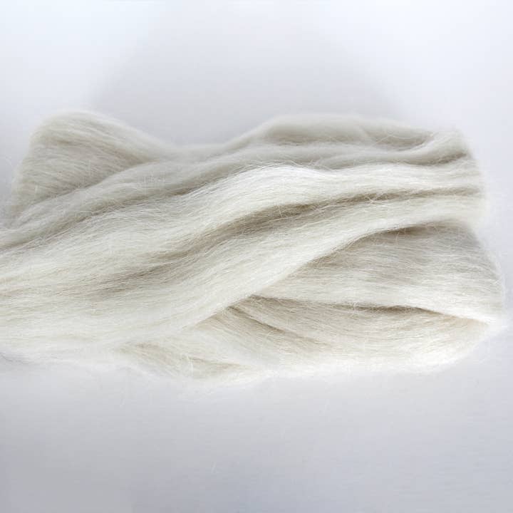 #120 PURE ALPACA WHITE ROVING for wholesale on Faire2