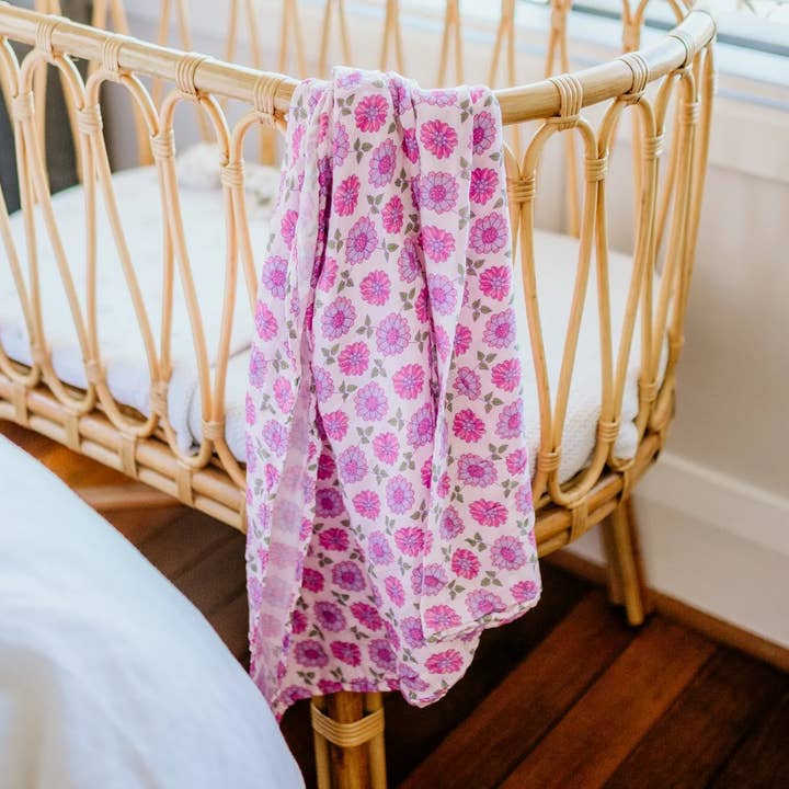 August Retro Organic Cotton Swaddle for wholesale by ANO - ArchNOllie