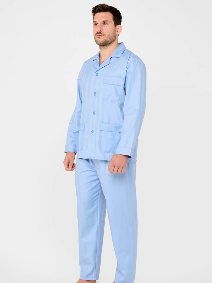 Herrepyjamas med lange ærmer og reverskrave i blå satin - model 1508 for engroshandel hos El Búho Nocturno
