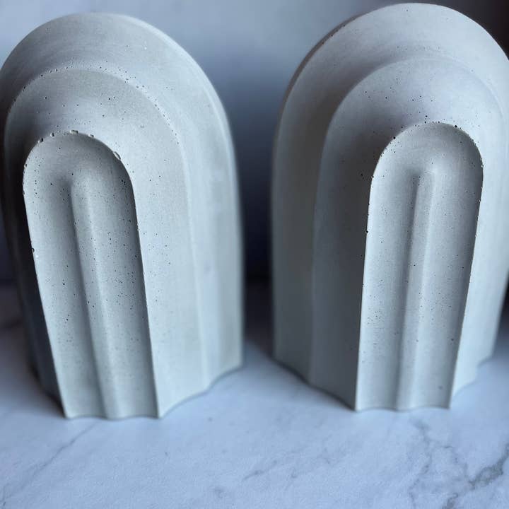 Nora - Vente Serre-livres - Serre-livres en béton arc-en-ciel4