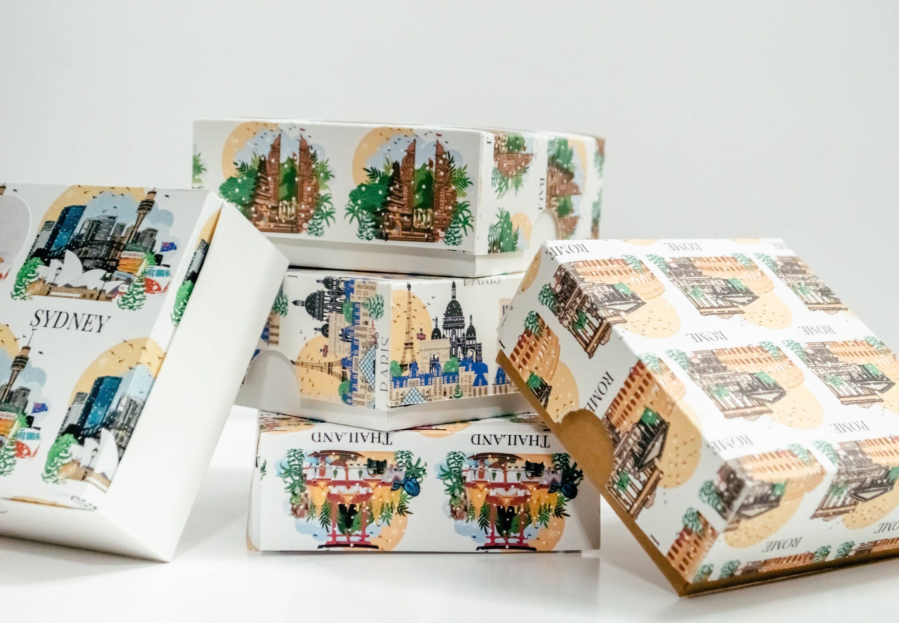 simply blessed shy - Wholesale Gift Box - Travel Themed Illustrated Ornament Gift Boxes1