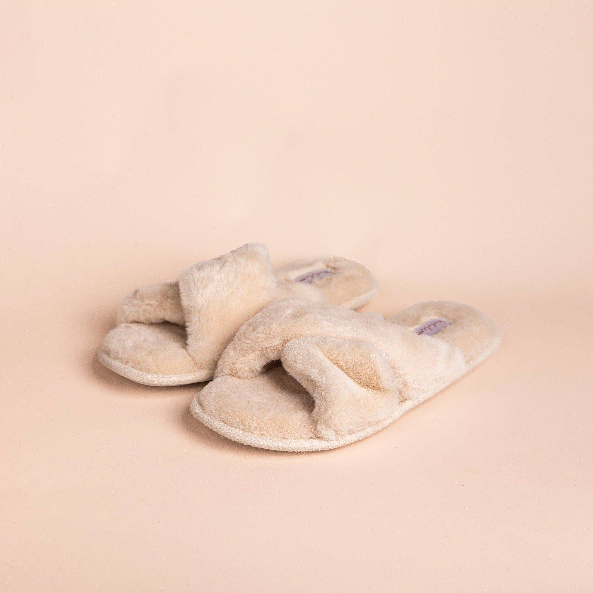 The Whole Bride - Wholesale Slippers – Women's - Fluffy Slippers2
