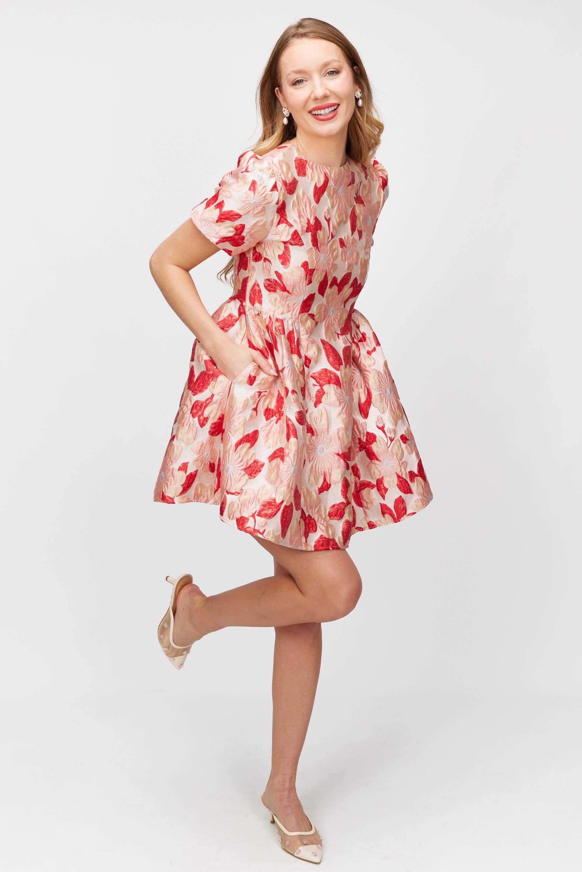 Rose/rouge Robe Mini-Jupe Trapèze en Jacquard Fleuri en vente sur Faire1