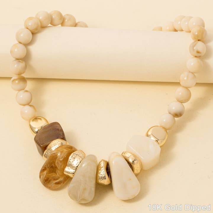 Anarchy Street – wholesale Pendant/charm necklace – Gold Dipped Acrylic Chunky Beaded Statement Necklace8