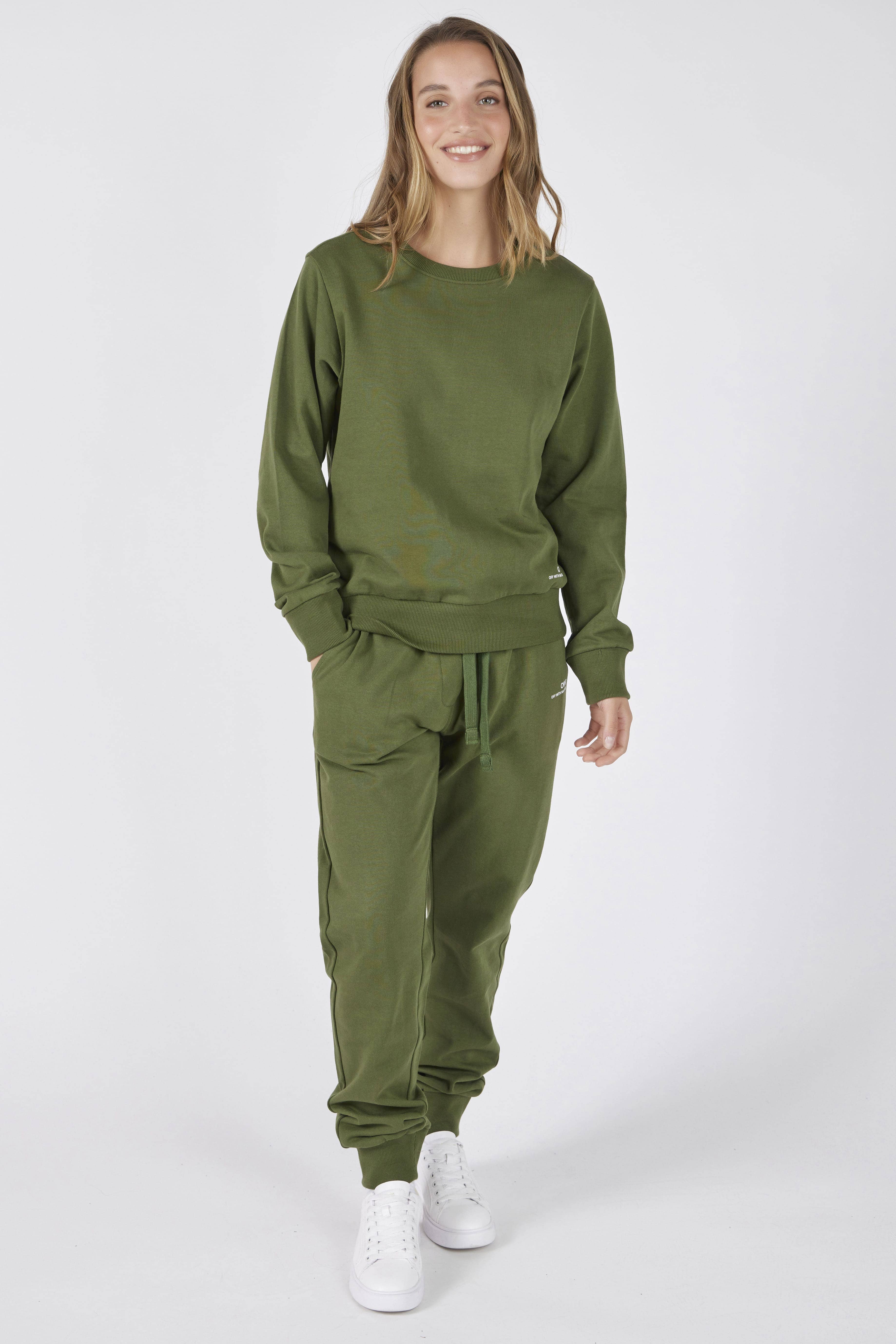 OWN OFF WITH NATURE - Wholesale Lounge Set - Women's - Crewneck Fleece Sweatshirt Set + Fleece Joggers8