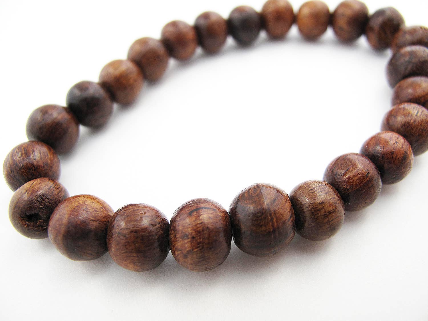 Tika – Engroshandel Perlearmbånd – Sheesham Mala Armbånd - 8mm1