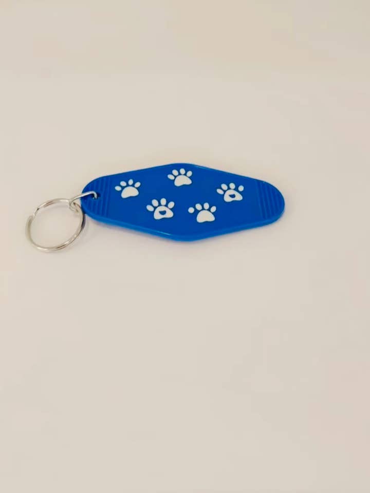 Dog paw motel keychain for wholesale by Pink pretty designs