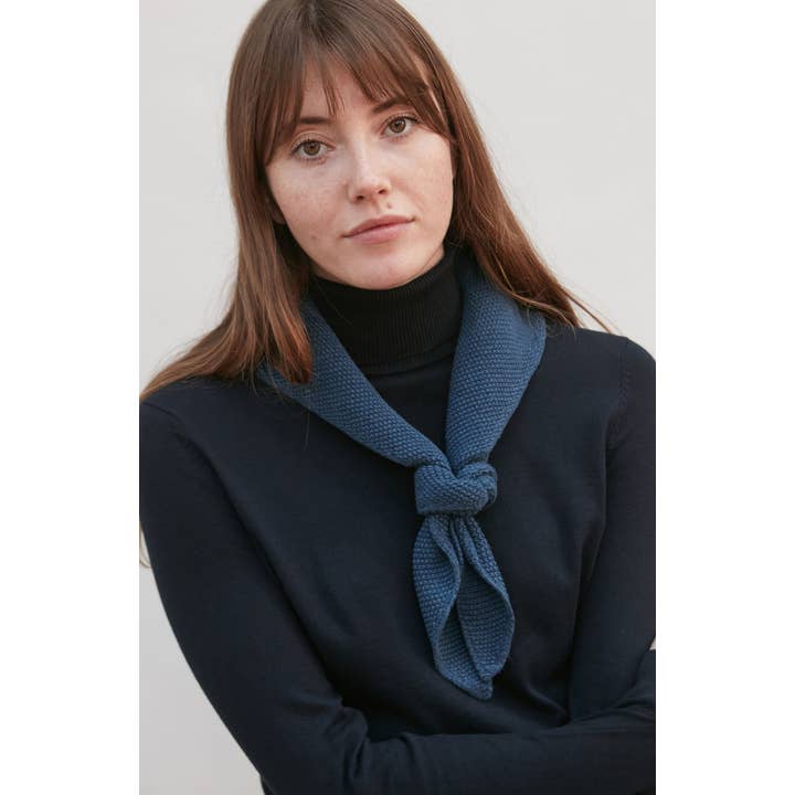 Foulard texturé en coton pour la vente par Paul James Knitwear