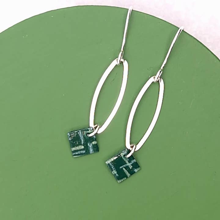 Circle & Dash – wholesale Dangle earrings – Square Droplet Earring - Green Oasis