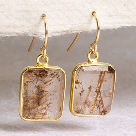 Koperen rutielkwarts smaragdgroen geslepen oorbellen 14-karaats gouden oorhaakjes voor wholesale door Soul & Little Rose