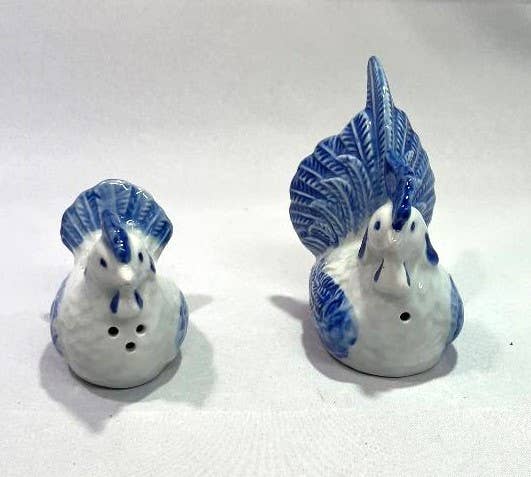 Sea Island Imports, Inc. - Wholesale Salt & Pepper Shaker Set - Salt and Pepper, Hen and Rooster1