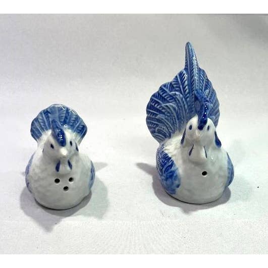 Sea Island Imports, Inc. - Wholesale Salt & Pepper Shaker Set - Salt and Pepper, Hen and Rooster1