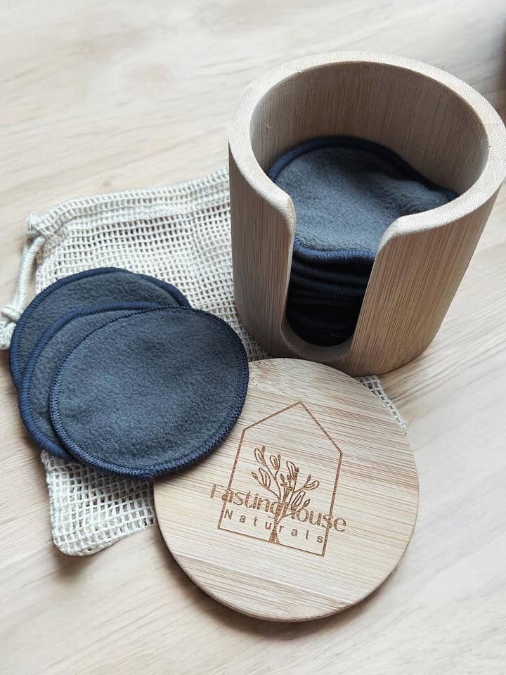 Tampons démaquillants réutilisables avec support en bambou et sac en filet pour la vente par FastingHouse