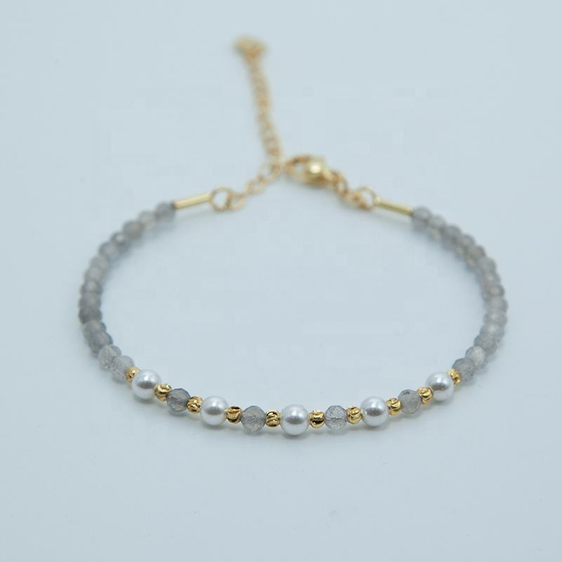 Artisans de Madagascar - Wholesale Beaded Bracelet - Gray Labradorite Bracelets Faceted Beads between 3 & 4 mm5