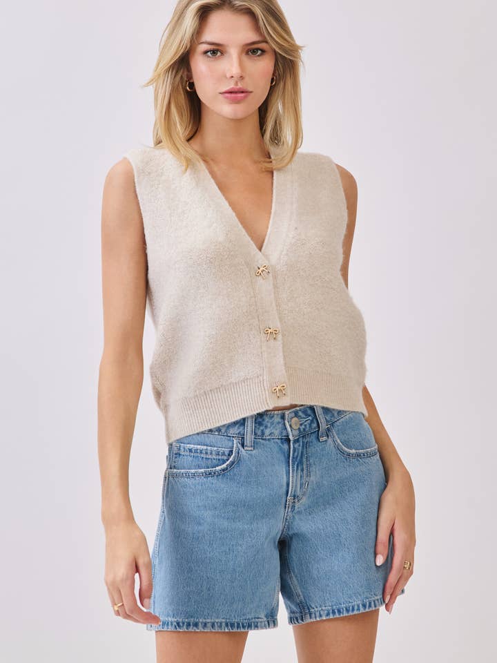 SLEEVELESS FUZZY VEST - VW6073 for wholesale by Calista