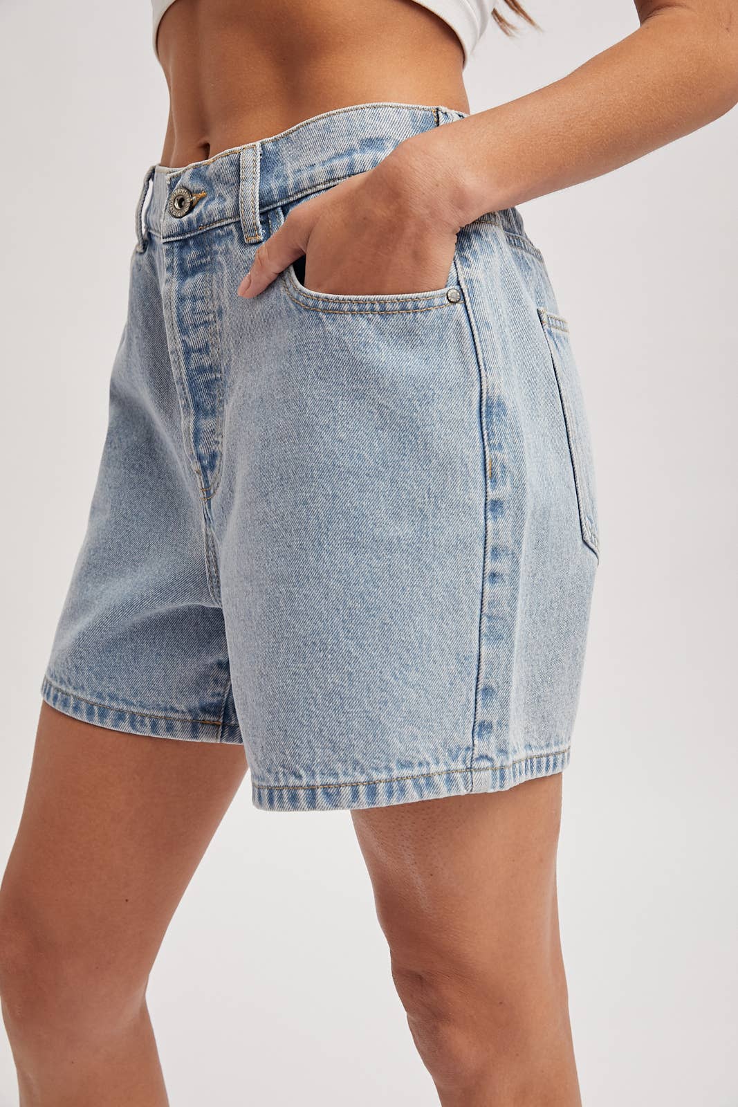 Wishlist Apparel - Wholesale Shorts - Women's - CLASSIC COTTON DENIM SHORTS / WL25-116361