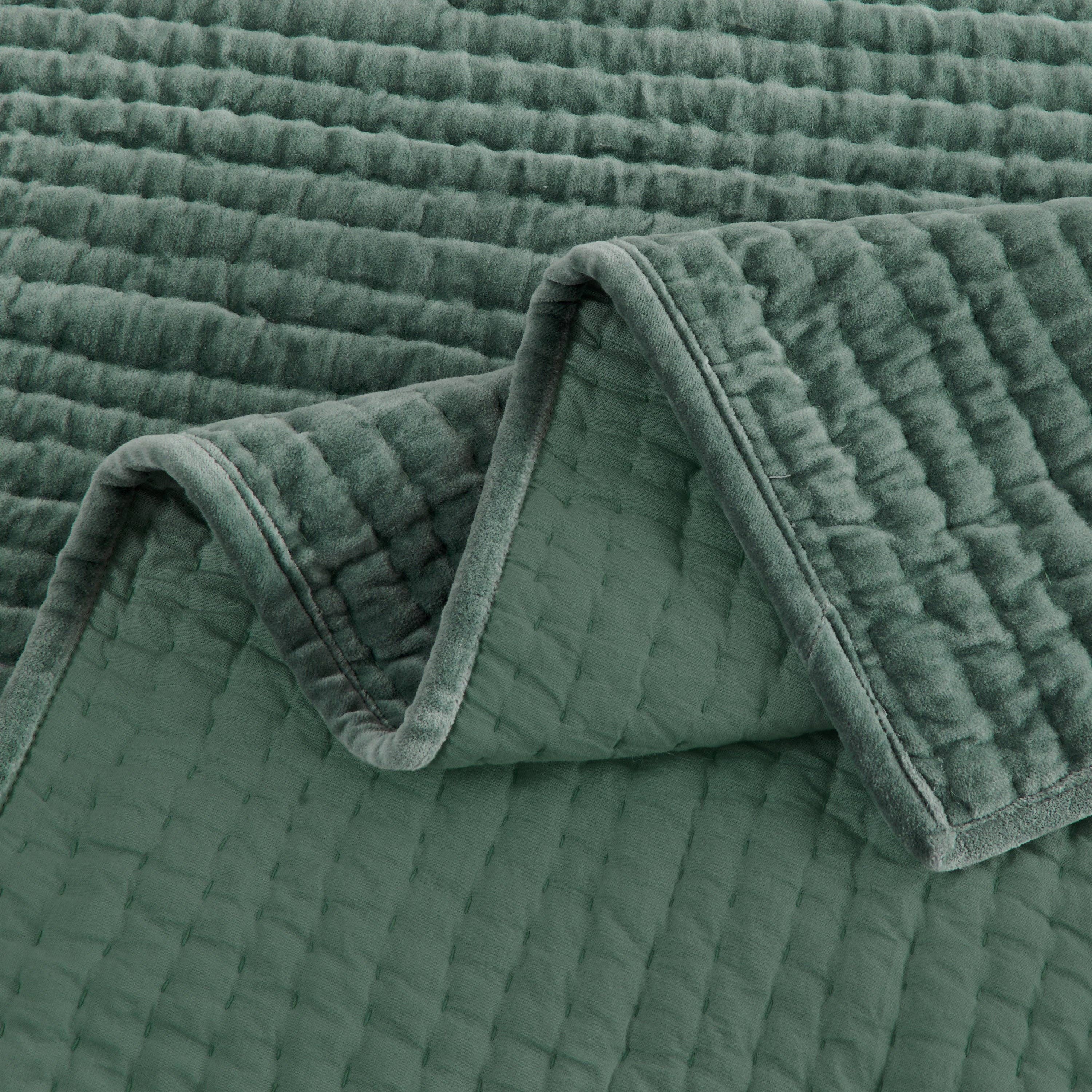 Mélange Home - Wholesale Quilt - Tamara Velvet Quilt Set24