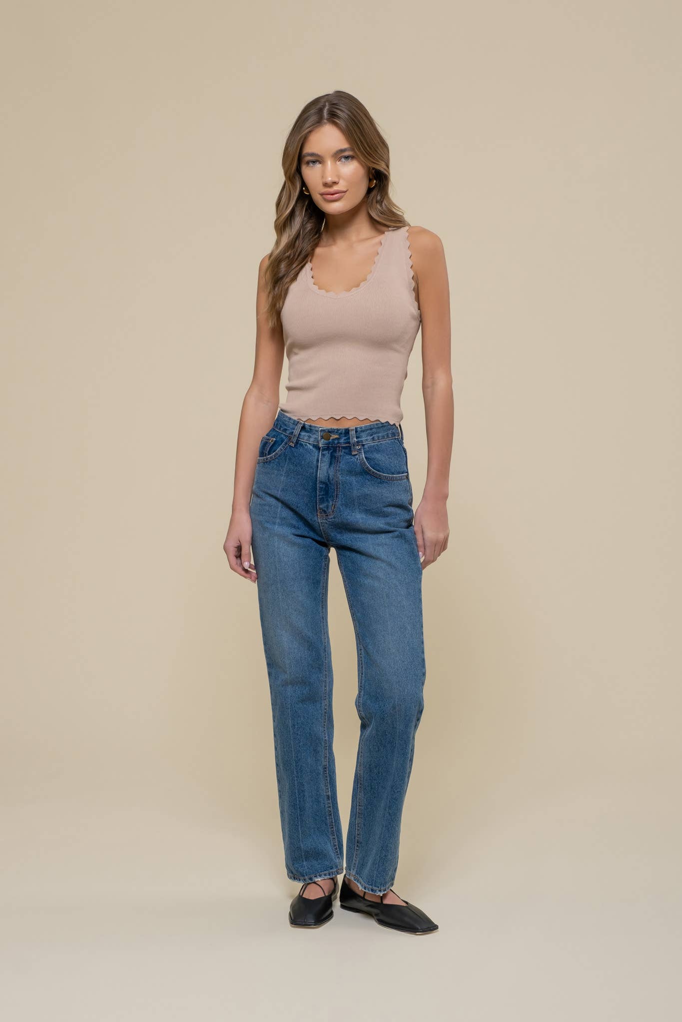 The Workshop Studio – wholesale Stickad topp - Dam – ÄRMLÖS TRÖJA MED KAMMUSSLINGSKANT STICKAD CROP TOP20