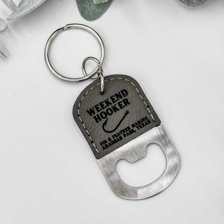 Embellish My Heart - Venta al por mayor Llavero - Unisex - Llaveros abrebotellas de piel sintética grabados personalizados