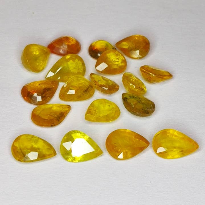 12.70ct gul safir päron storlek 7x5mm 18st för wholesale av Naturjoya