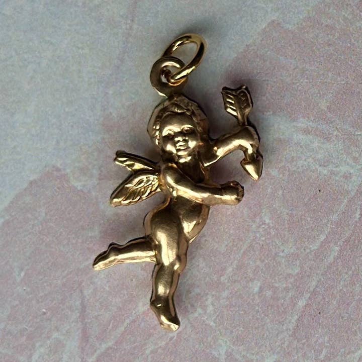 3D Kerubberlock i mässing för halsband eller armband Ängelsmycke för wholesale av The Brass Era