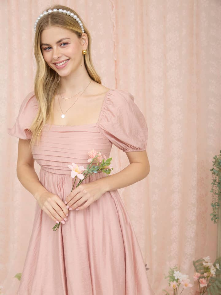 Plisseret overdel kort puffærme minikjole for engroshandel hos Blu Pepper