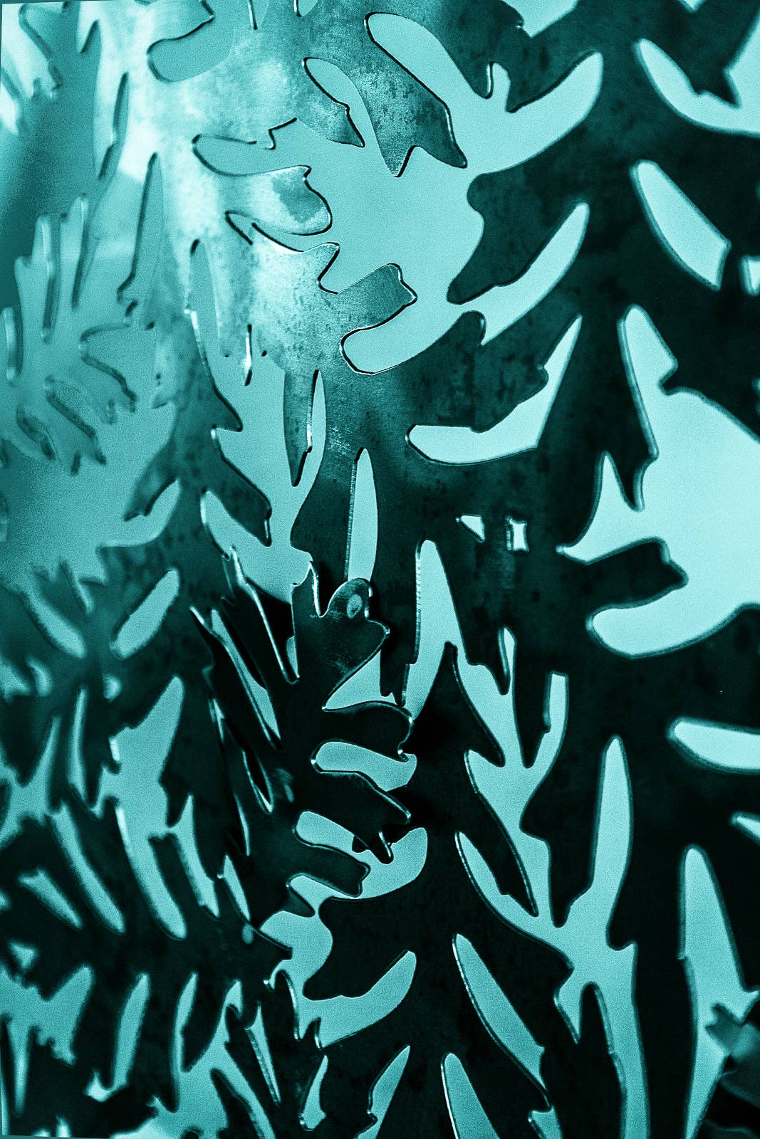 Garden Deva Sculpture Co. - Wholesale Fireplace Screen - Oak Leaf Fireplace Screen3