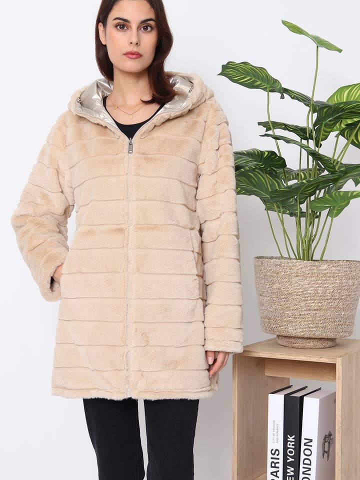 SOFTY - Wholesale Raincoat - Women's - Camille Waterproof Jacket9