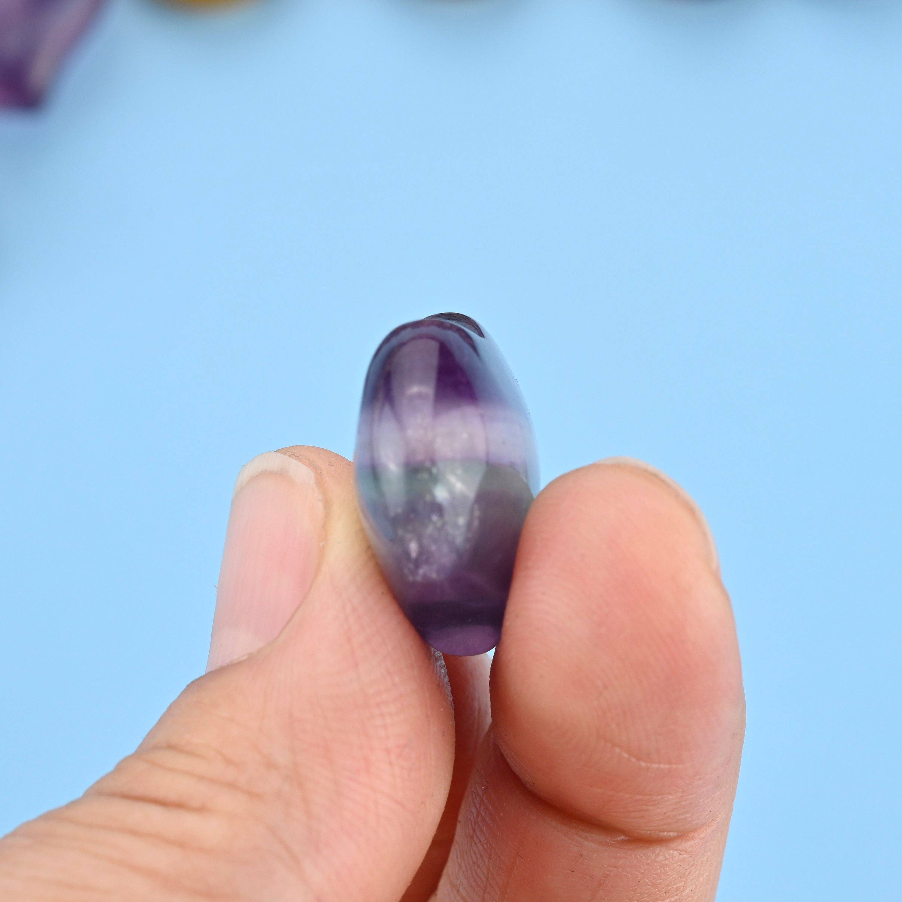 ilovebeadsusa - Vente Pierre et cristal de spiritualité - Pierre précieuse en forme de cœur gonflé sculptée en fluorite naturelle de 25 x 20 mm2