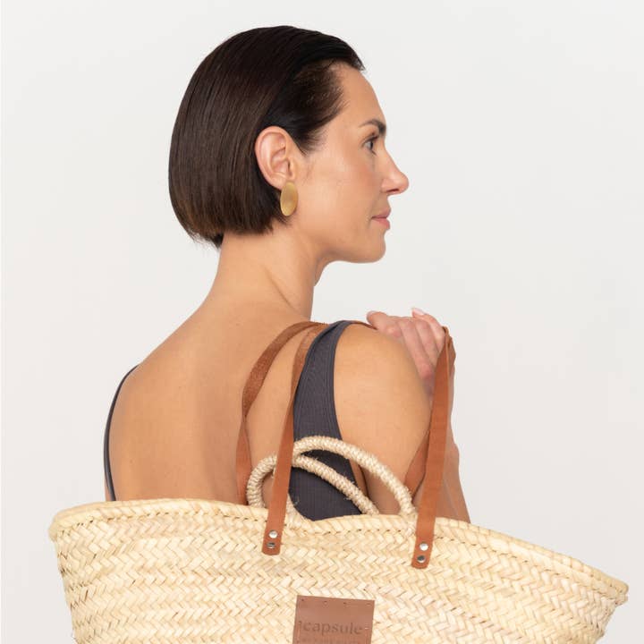 CAPSULE by Agnė Gilytė – Saco de praia por atacado – Saco de ráfia 'MENORCA' | saco de praia de fibras de palma natural0