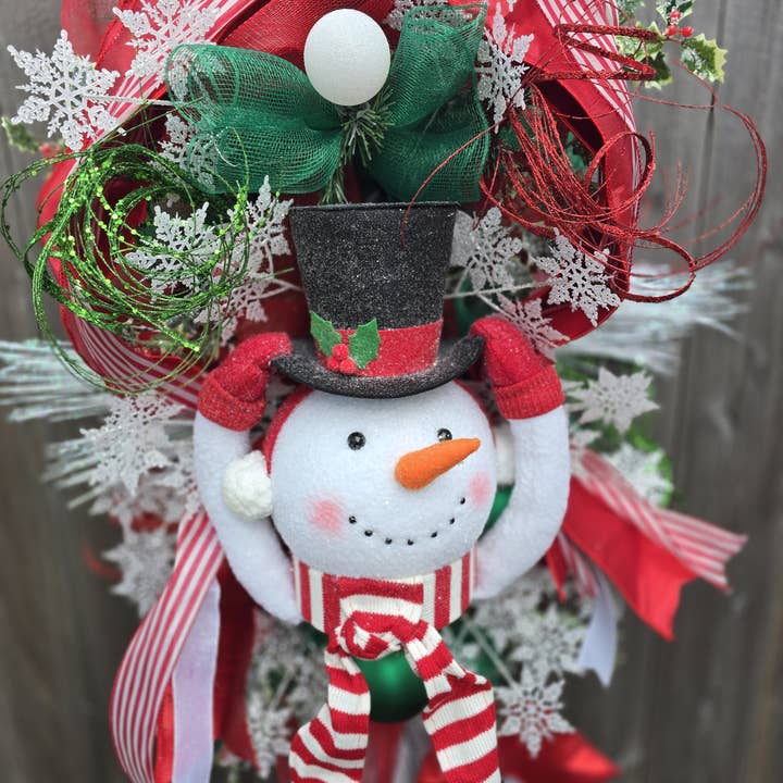 An Array of Wreaths, LLC – wholesale Christmas decoration – Large Snowman Christmas/Winter Swag1