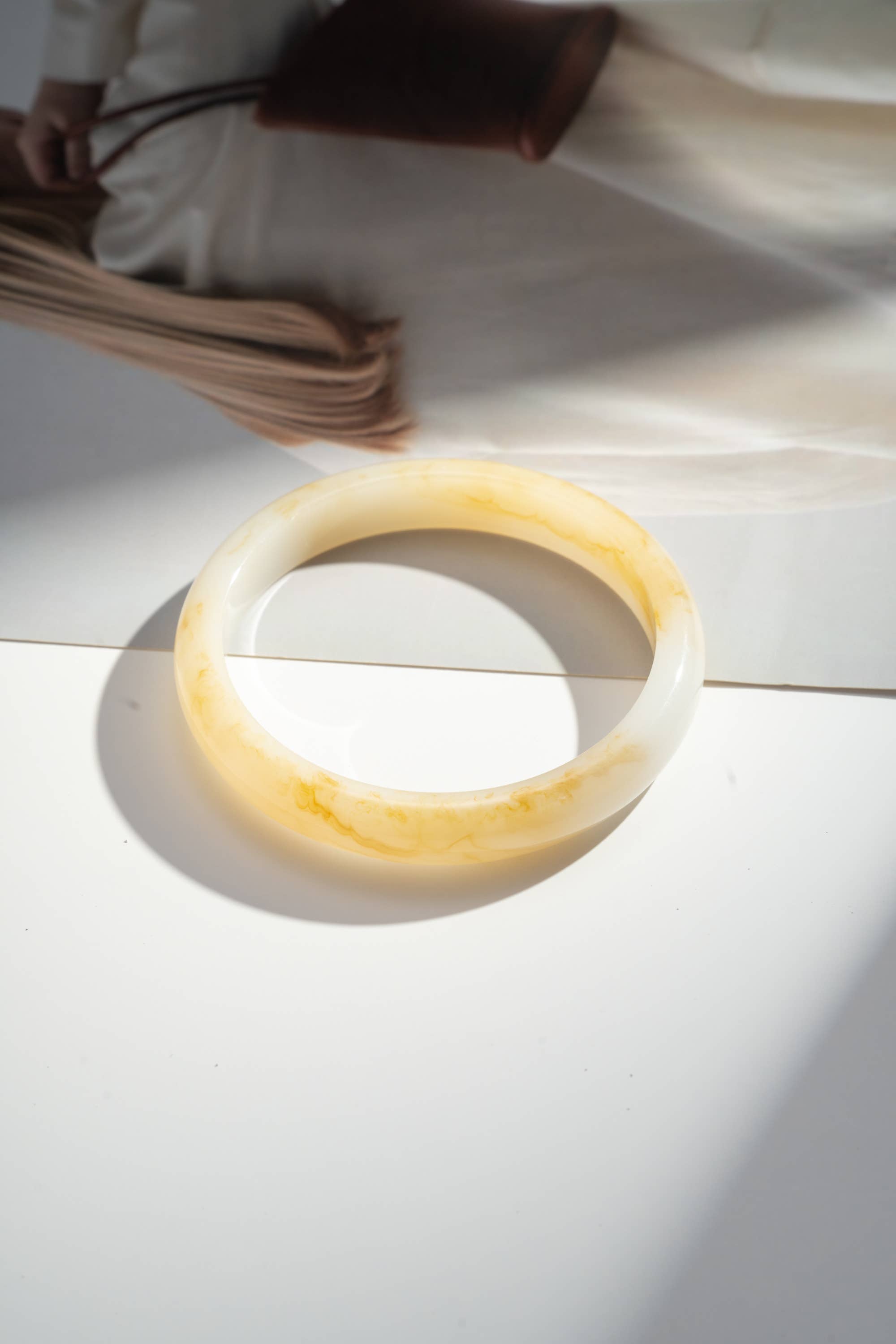 COSMOS - Wholesale Bangle Bracelet - Assorted resin bangle bracelets - Ecru burgundy green3