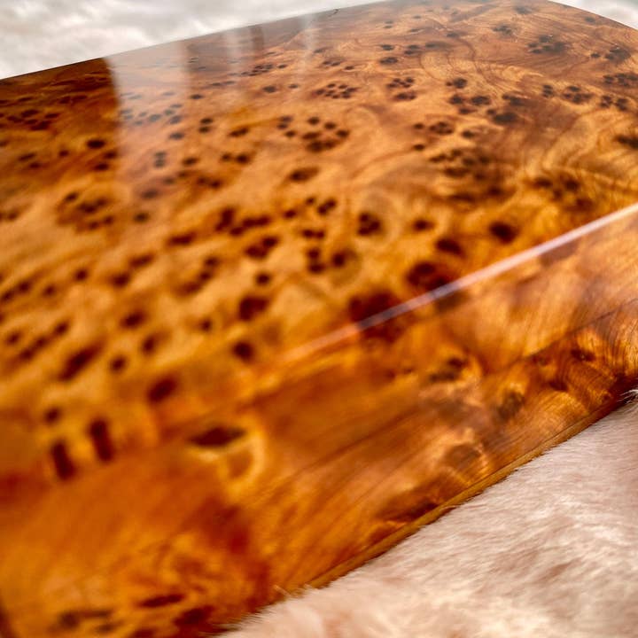 AtlasPerles – Großhandel Schmuckschatulle/-Organizer – 4"x2" Hochzeitsringbox, marokkanische Thuja-Holzbox, handgefertigte Ringbox für Andenken, Verlobungsschmuckaufbewahrung, gravierte Thuja-Ringbox für den Antrag6