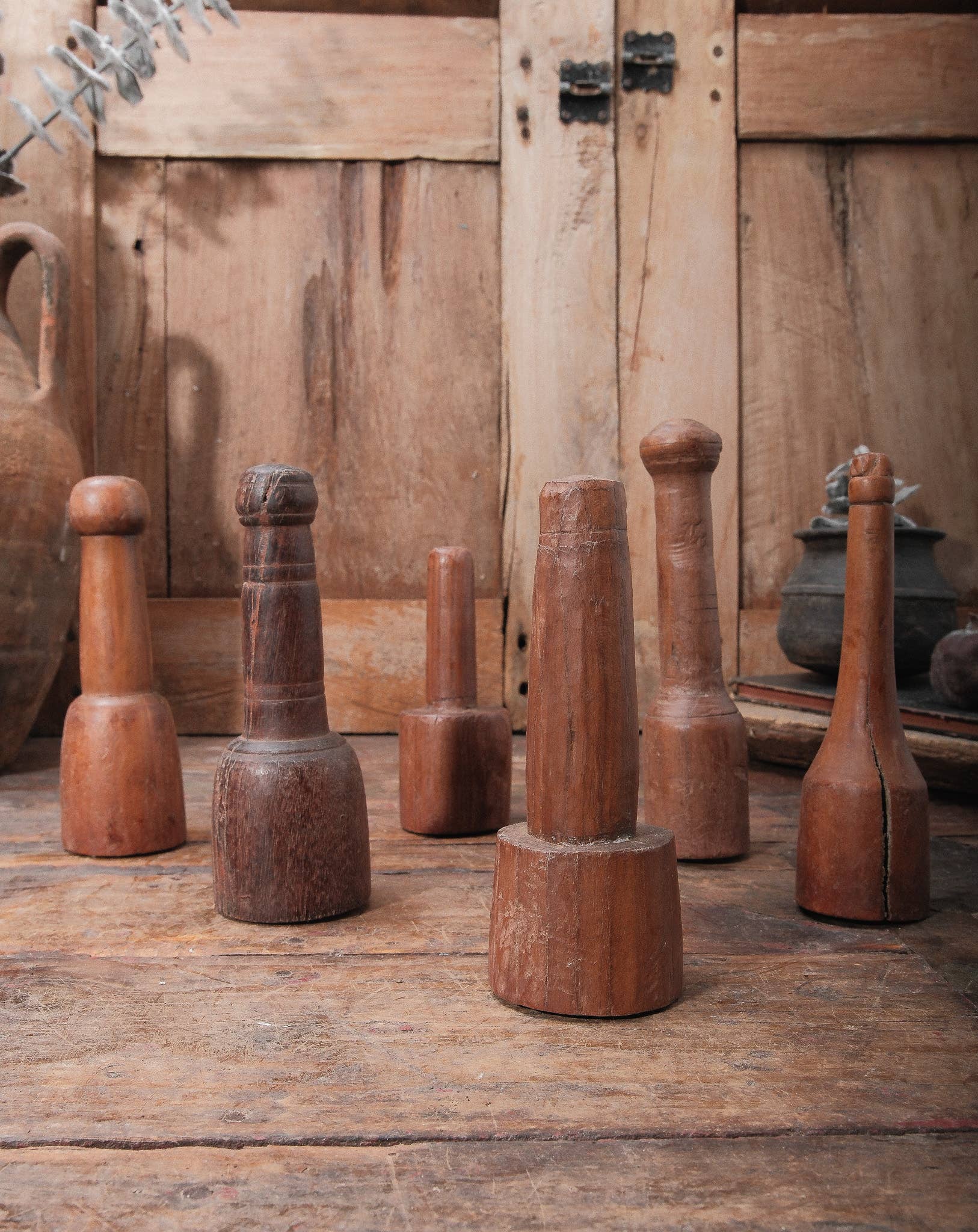 Golden Oldies Antiques - Wholesale Wall Hook - Wooden Spool Wall Hook2