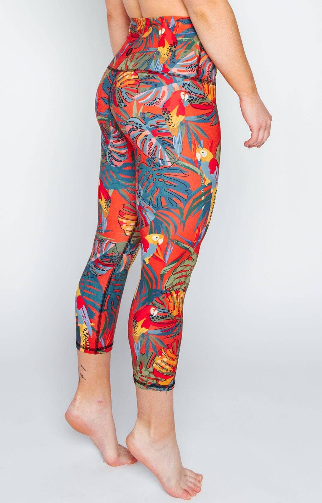 Wholesale Tropical Paradise Printed Yoga Crops for your store - Faire