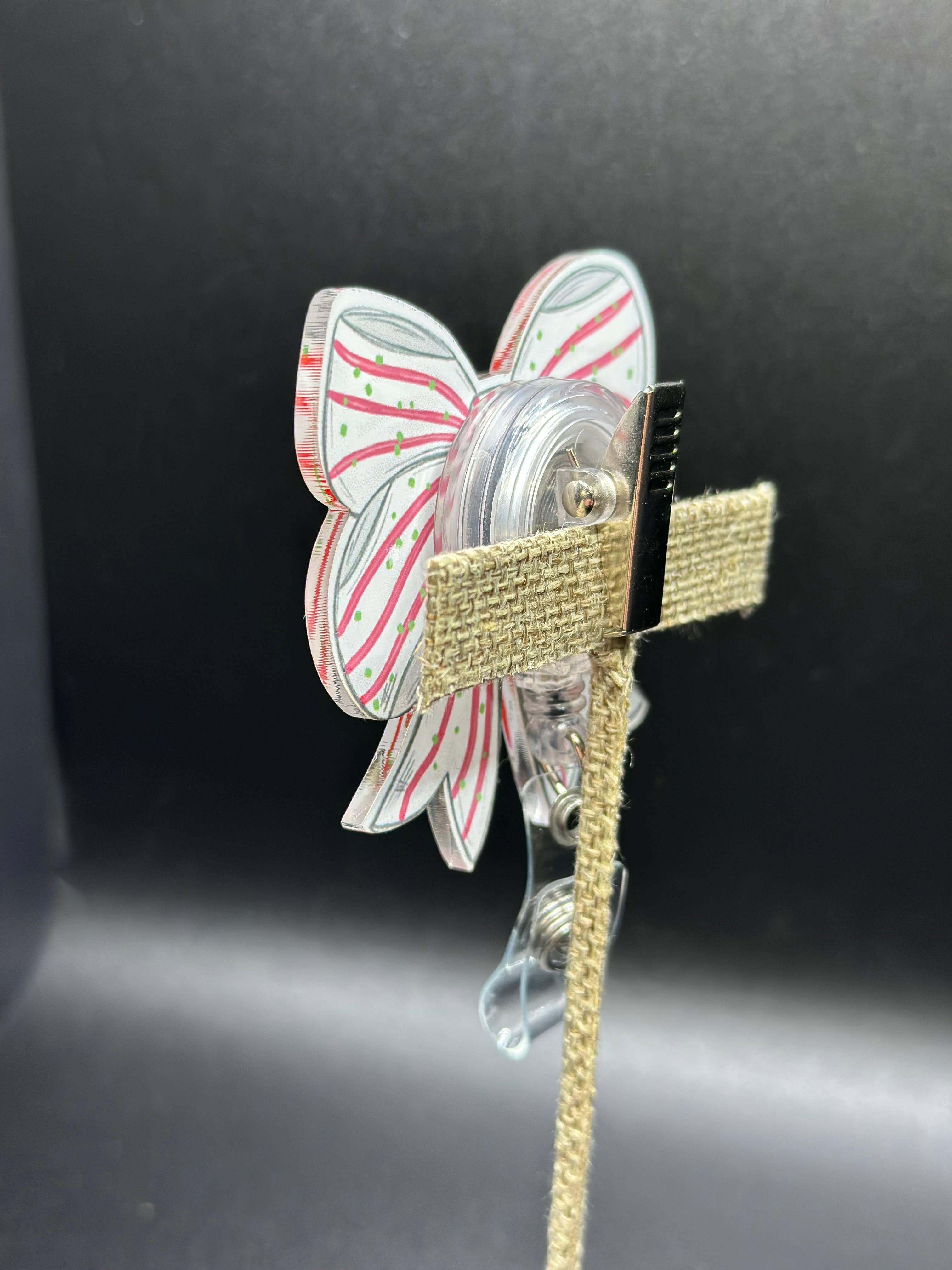 Hello Darling Designs – wholesale Badge accessory – Women's – Festive Candy Cane Bow Badge Reel1