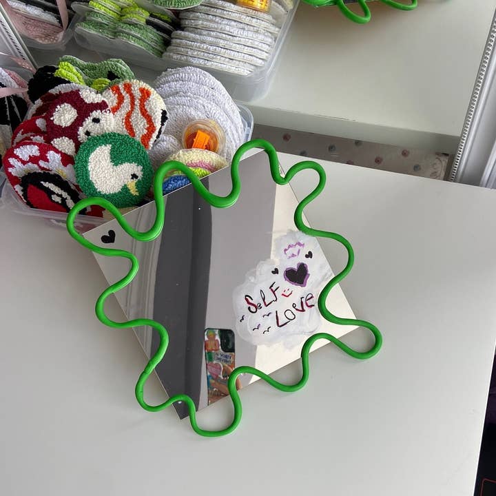 PluffyWool - Wholesale Wall Mirror - Squiggle Mirror, Funky Mirror ,Wavy Mirror ,Danish Pastel3