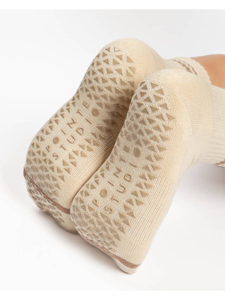 Pointe Studio - Wholesale Socks - Women's - Women's Varsity Ankle Grip Sock