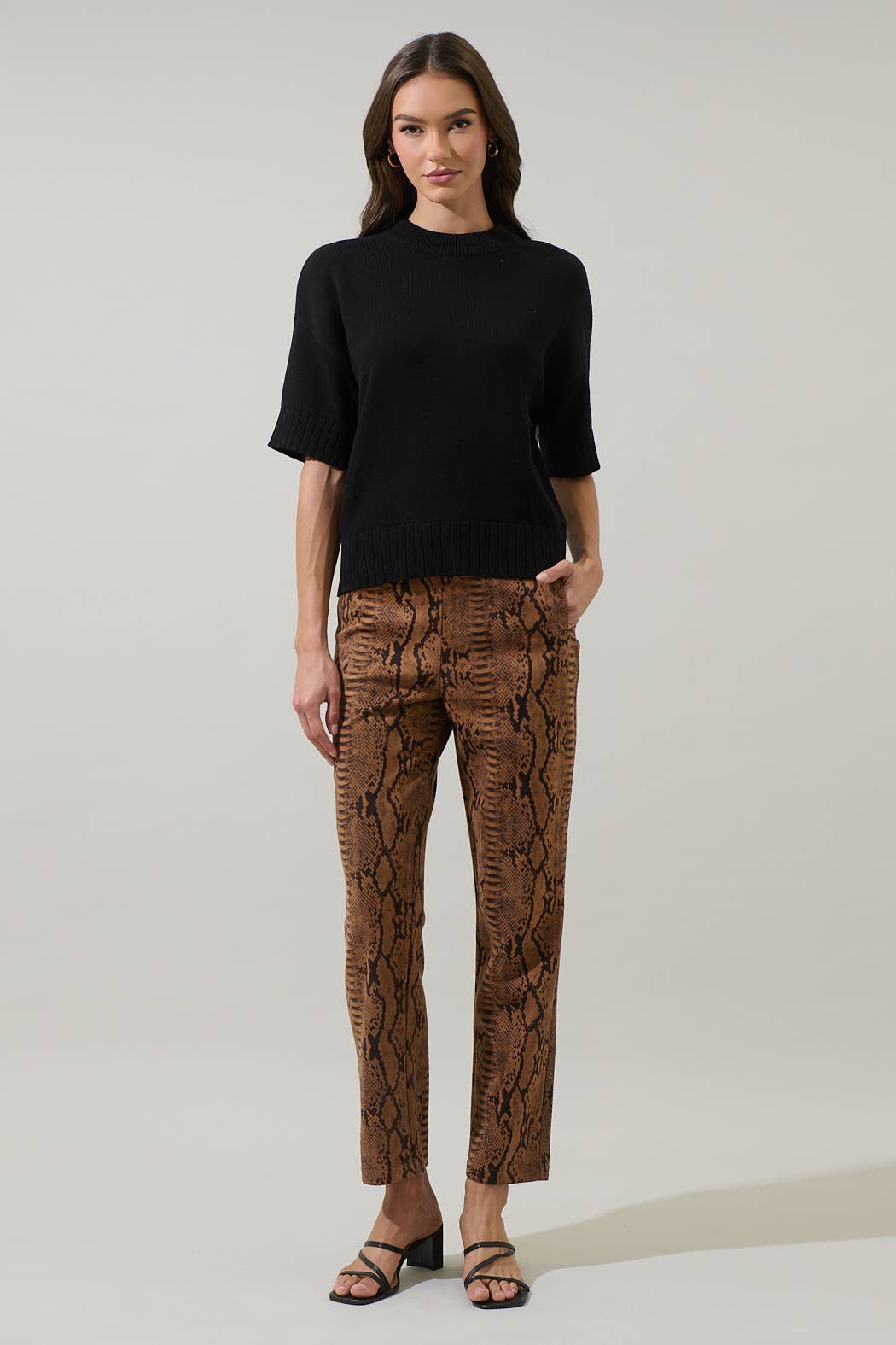 Nero Maglione Novah con spalle scese in vendita all'ingrosso su Faire3