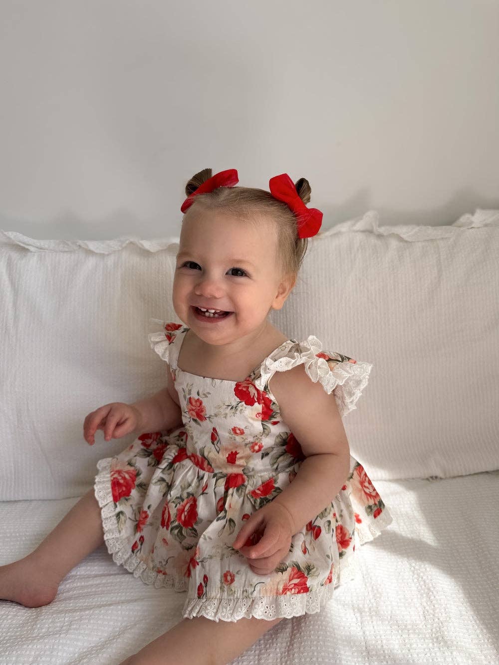 A Little Lacey - Vente Barboteuse – bébé - Barboteuse de Noël florale pour bébé fille Olive3