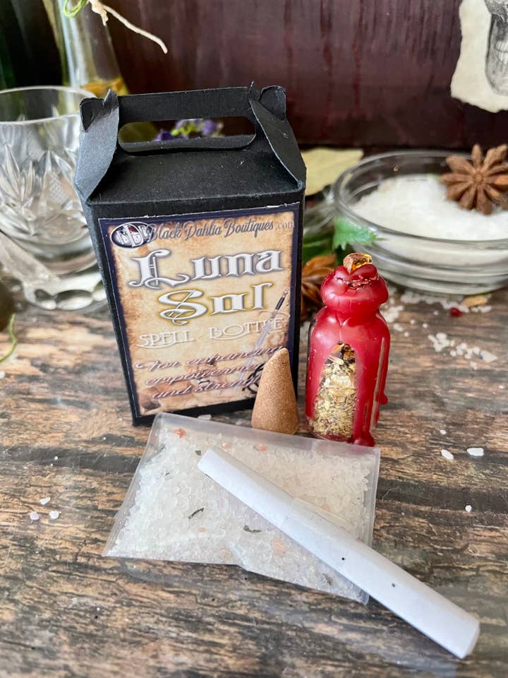 Bouteille à sorts STRENGTH & CONFIDENCE | Kit de sorts | Witchcraft pour la vente par Black Dahlia Boutiques