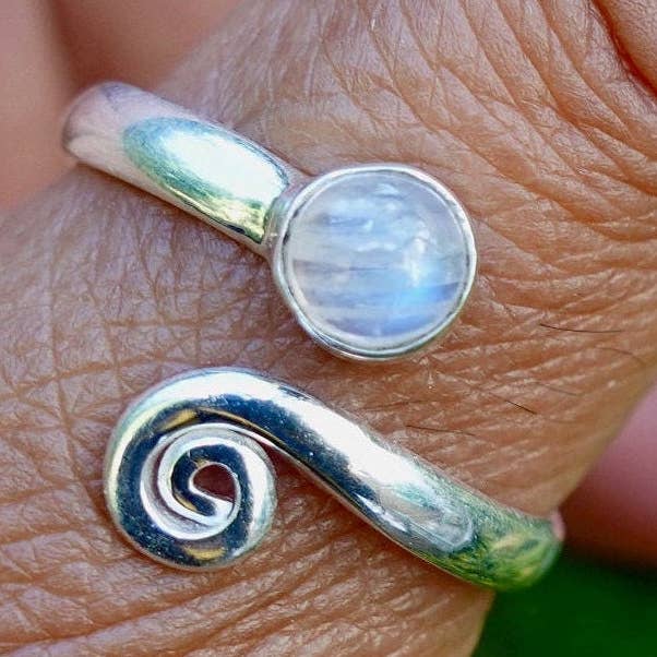 Anillo Unisex Ajustable de Piedra Lunar | Plata de Ley 925, R61M para venta al por mayor de Mistry Gems