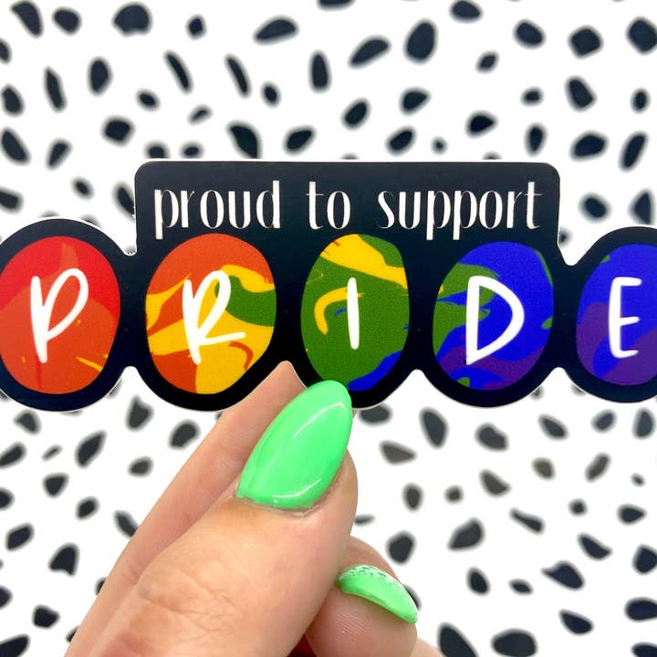 Pegatina de vinilo con letras circulares de arcoíris de orgullo para venta al por mayor de Michaela Shailene LLC