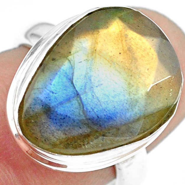 “Intuition and Protection” ring for wholesale by KARMA YOGA SHOP