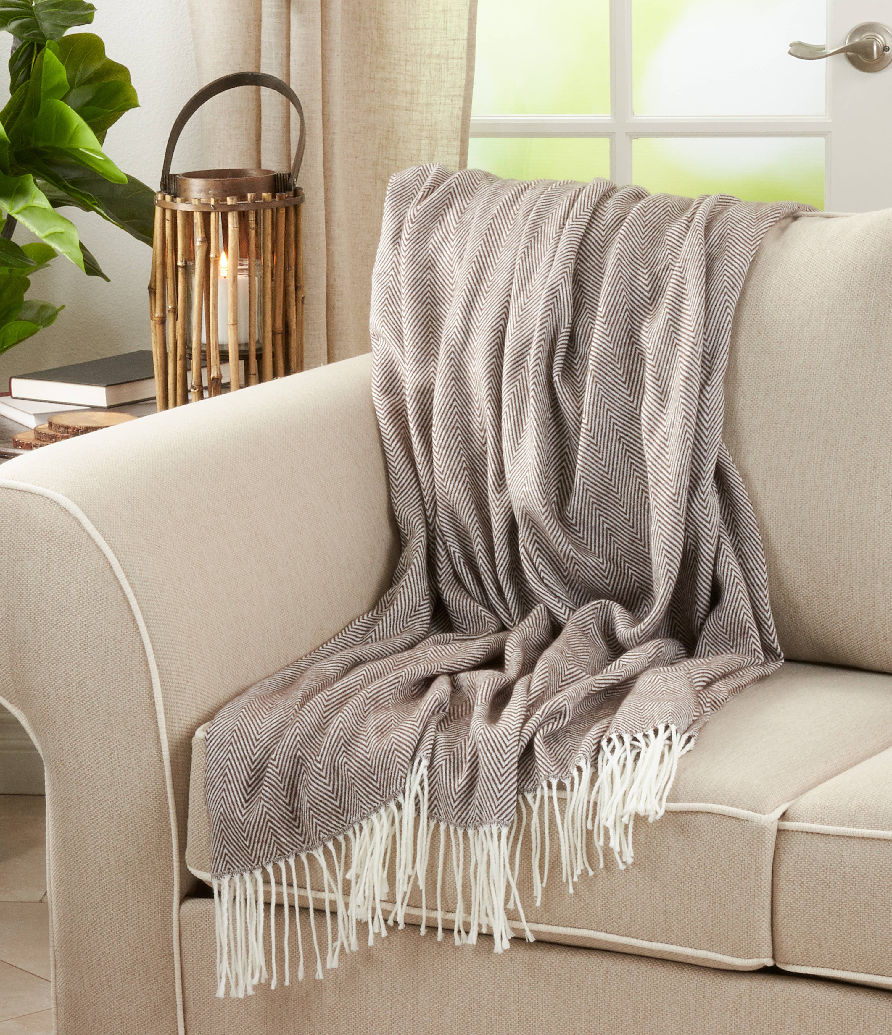 Saro Lifestyle – wholesale Throw blanket – Herringbone Throw1