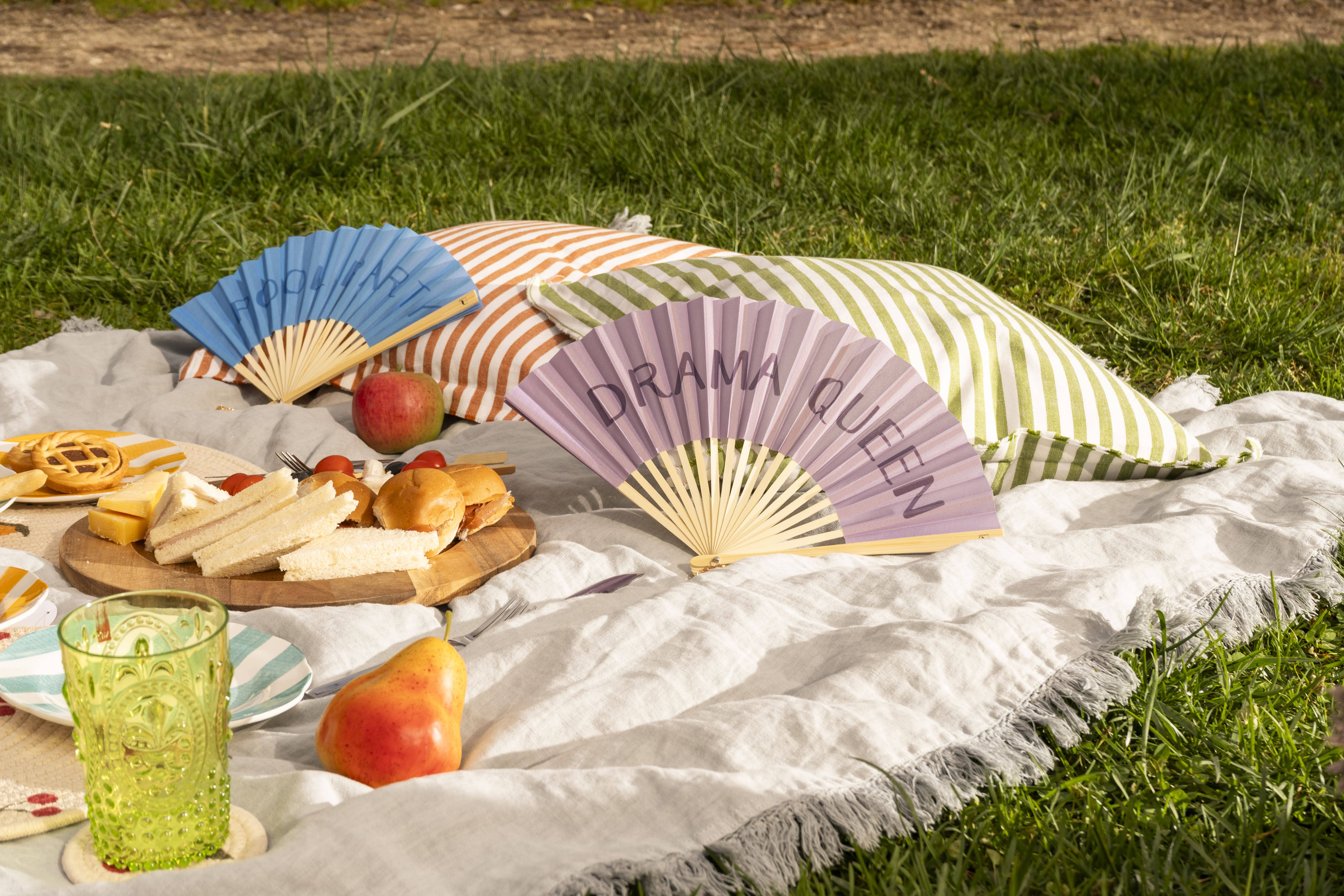 VdE Tivoli 1996 - Wholesale Handheld Folding Fan - CEDAR FAN PEDRO / CORDINO2